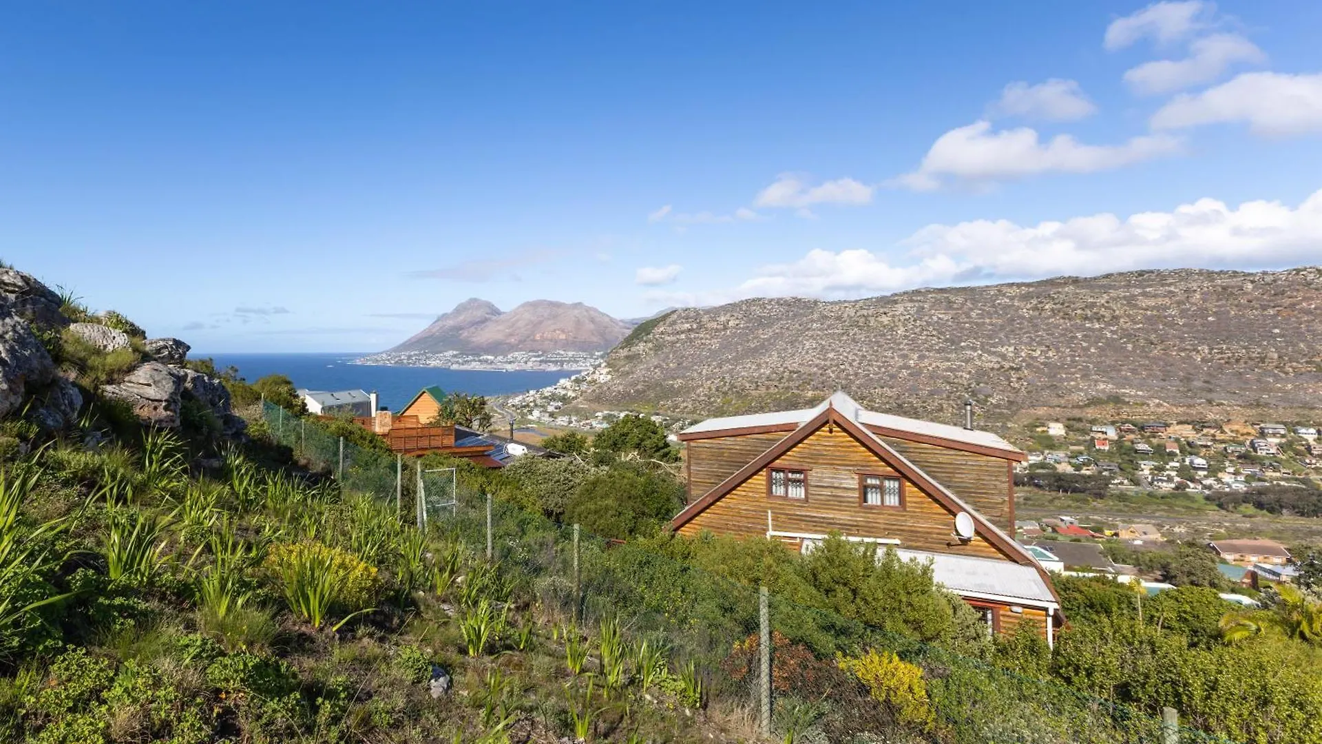 Lark House, Peaceful Mountain Home With Wonderful Ocean Views ケープタウン 南アフリカ